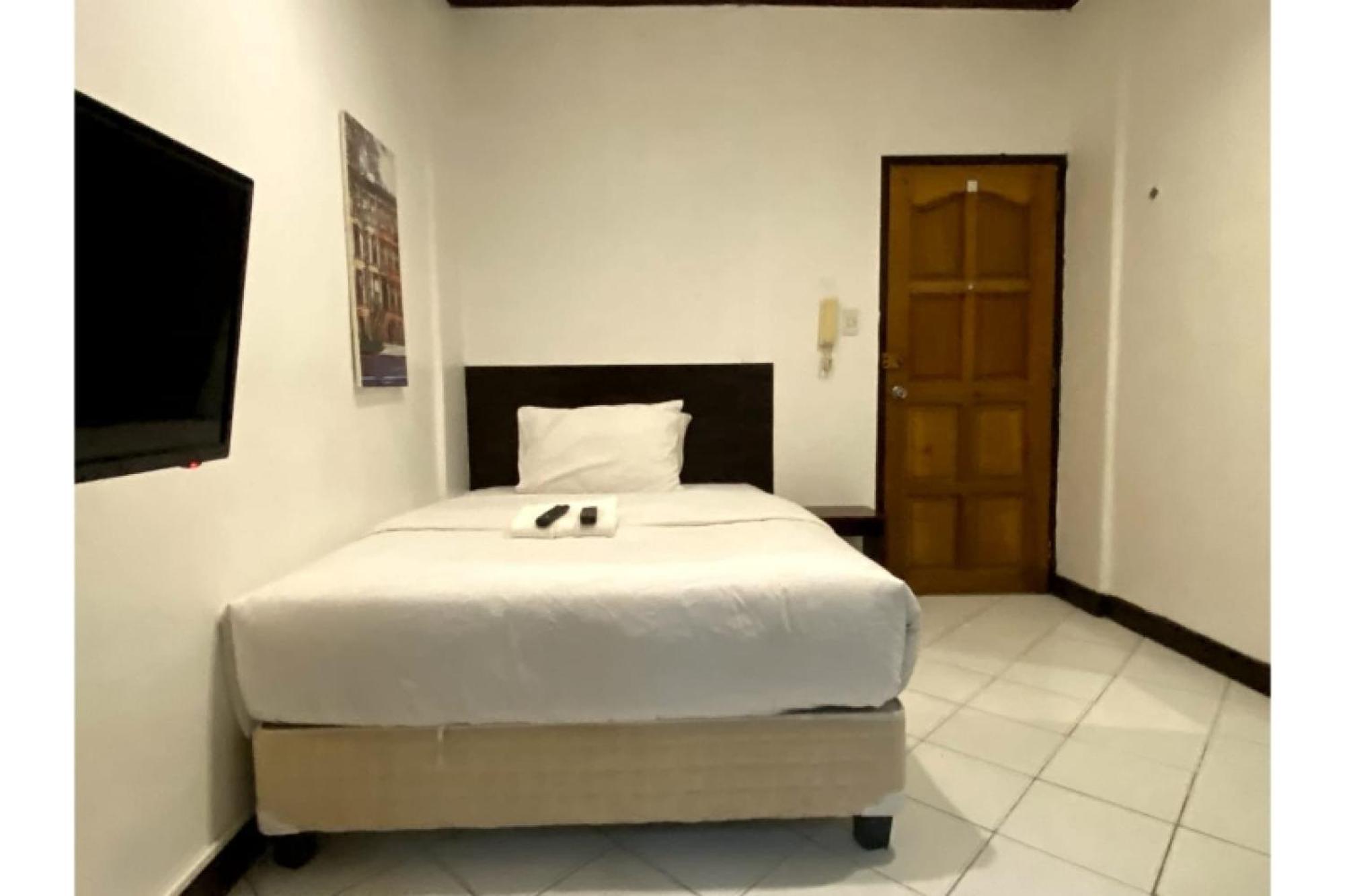 Oyo 857 City Stay Inns Makati Avenue Makati City Dış mekan fotoğraf